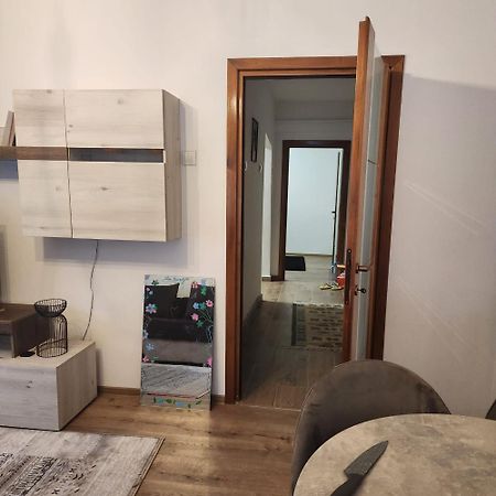 Central Trei Camere บาเคา ภายนอก รูปภาพ